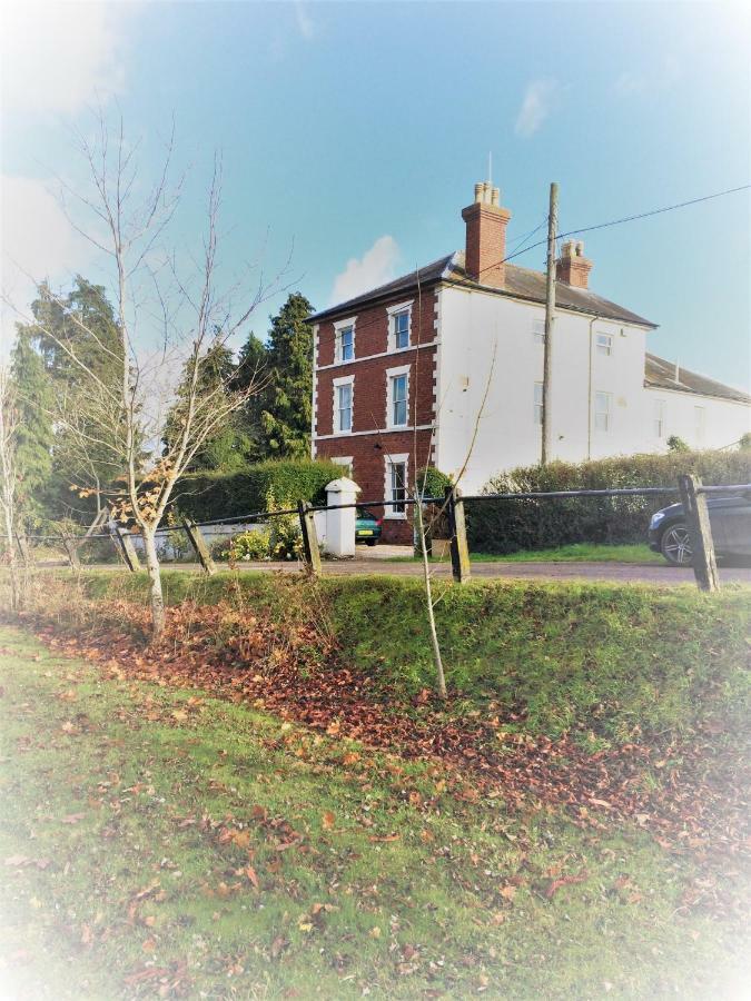The Lodge At Heathfield Ledbury Exterior photo